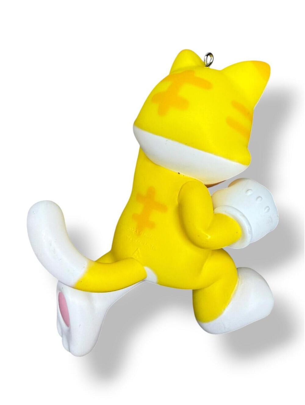 Hallmark Keepsake Christmas Ornament 2023 Nintendo Super Mario Cat - Picture 2 of 3